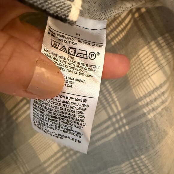 Plaid Flannel Shirt with Ruffle Collar - Banana Republic Factory - Size M - Picture 4 of 6